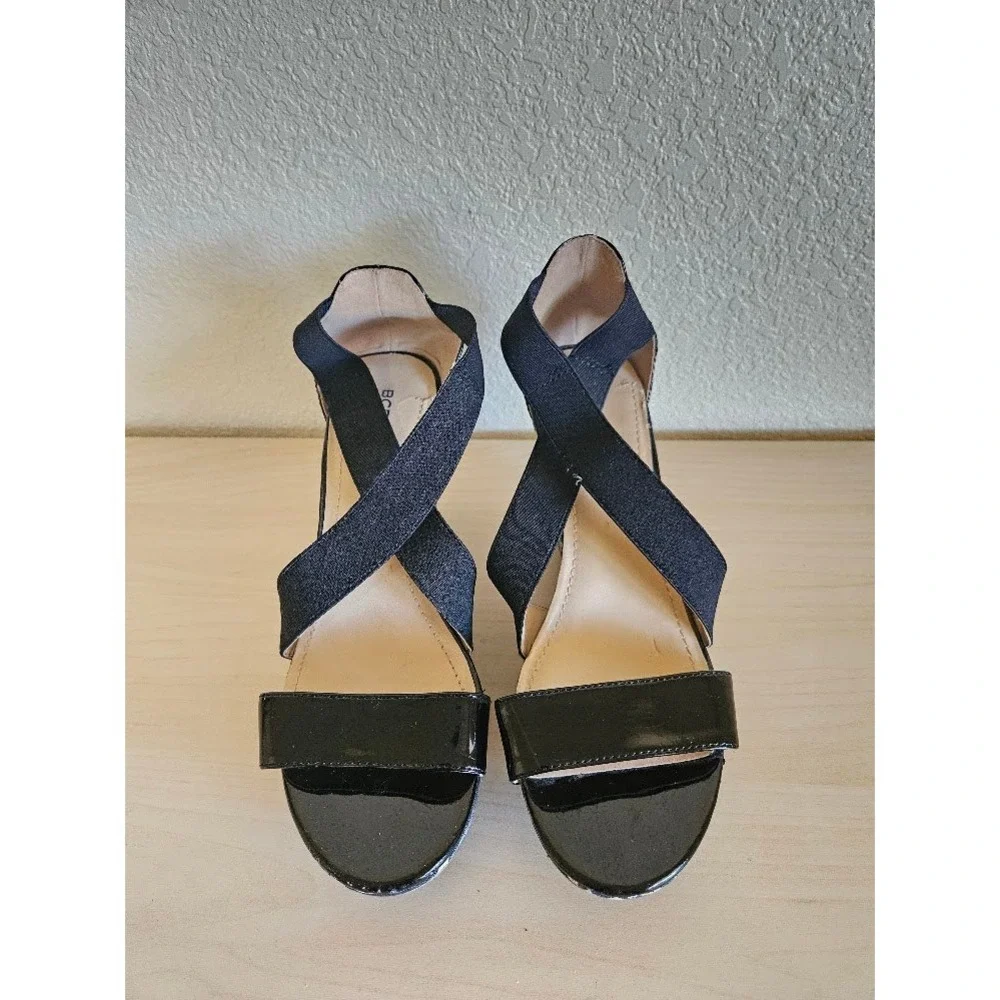 BCBGeneration Womens Zebra Print Wedge Sandals Black Patent Elastic Straps Sz 8